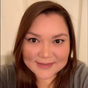 Meet your Posher, Daniela